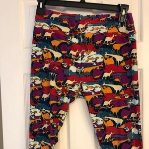 LuLaRoe TC Leggings with fun, colorful animals.